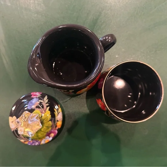 Mackenzie-Child’s Floral Black metal cream and sugar Set - Picture 4 of 4